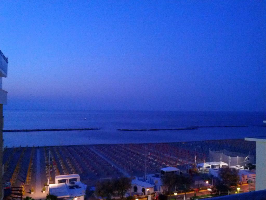 Beach Residence Gabicce Mare Quarto foto