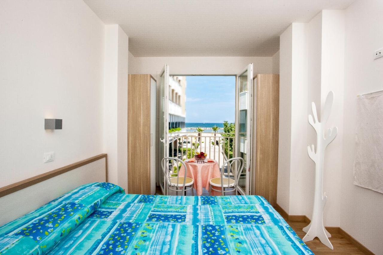 Beach Residence Gabicce Mare Exterior foto